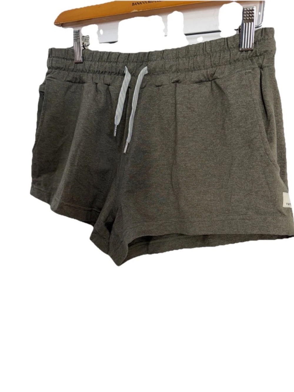 Vuori Women's Halo Performance Shorts XS Light Oregano Heather DreamKnit - Picture 9 of 14